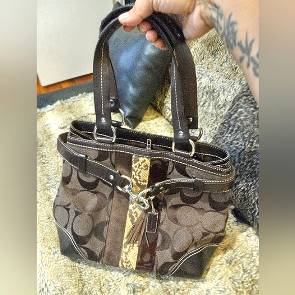 Coach satchel - Picture 16 of 16